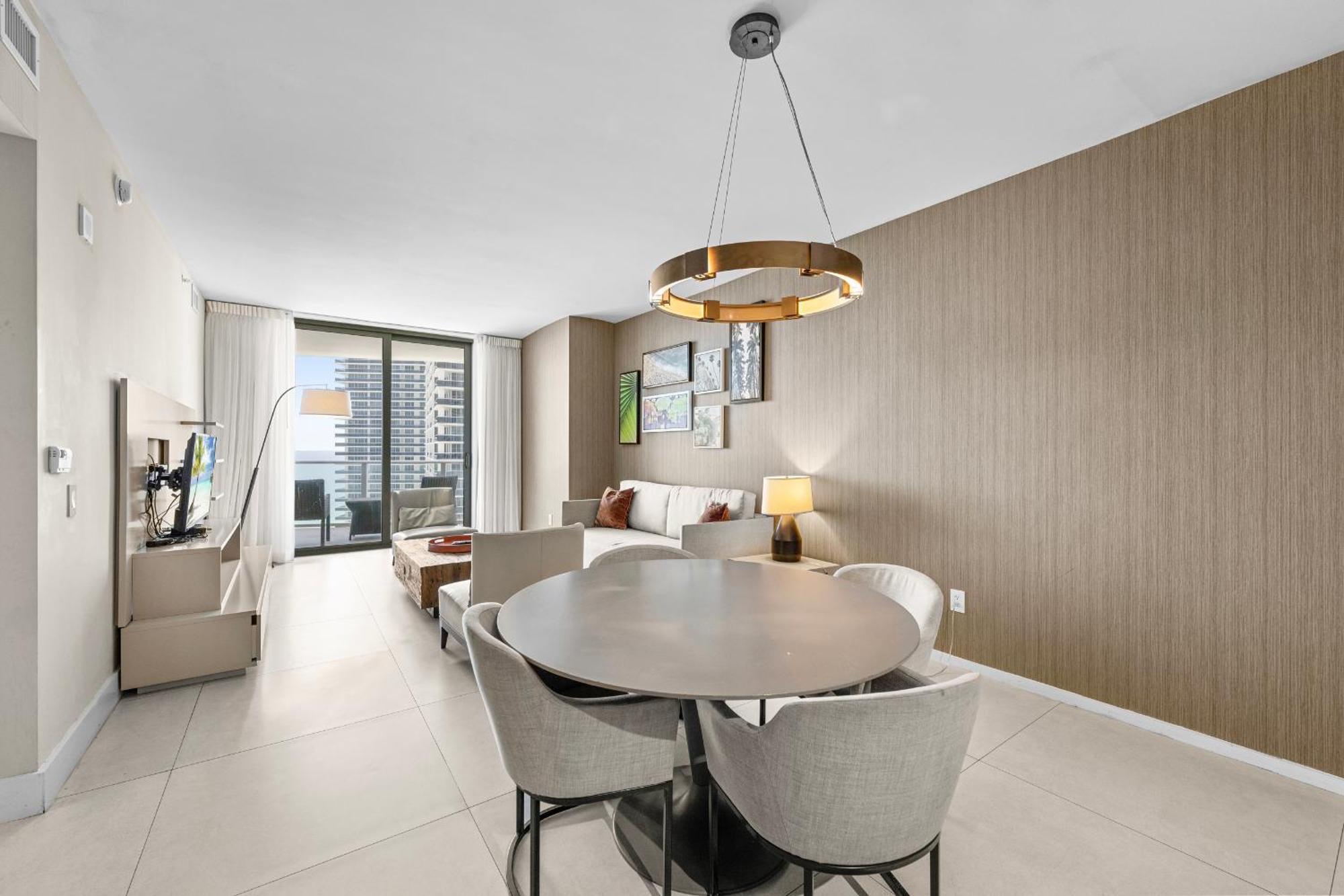 Upscale Comfort And Breathtaking Views At H Hollywood Residences By Zelloo Beverley Beach Exterior foto