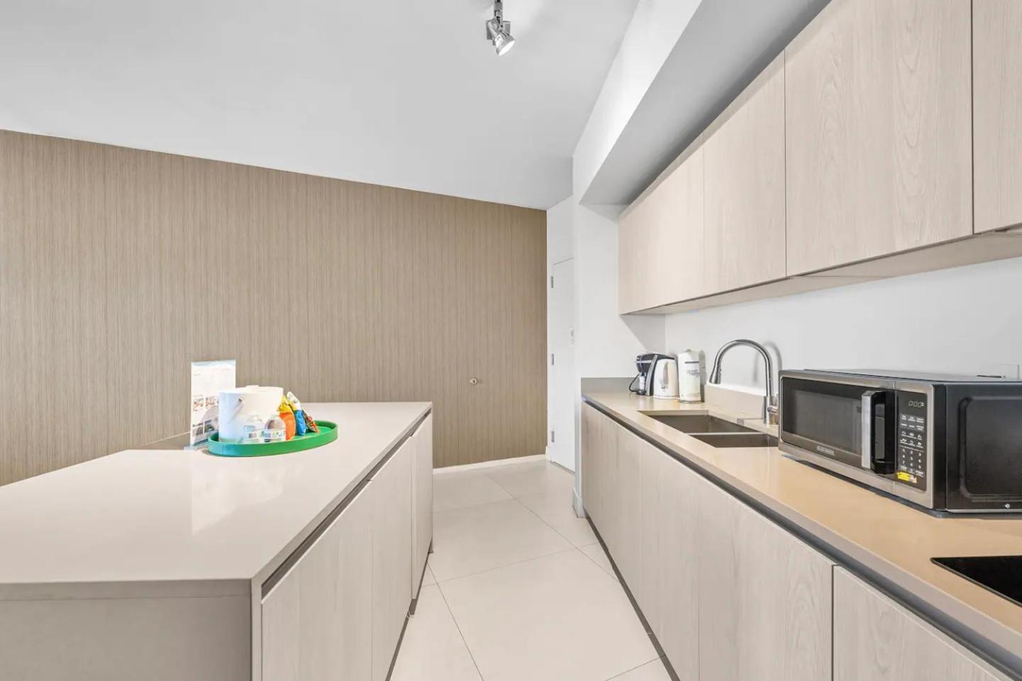 Upscale Comfort And Breathtaking Views At H Hollywood Residences By Zelloo Beverley Beach Exterior foto