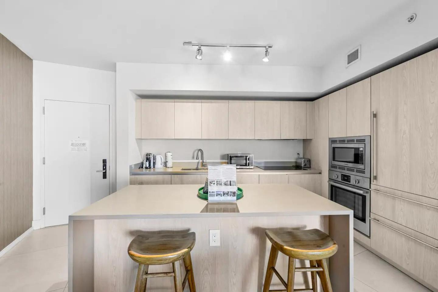 Upscale Comfort And Breathtaking Views At H Hollywood Residences By Zelloo Beverley Beach Exterior foto